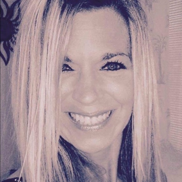 Meet your Posher, Jill - Picture 1 of 1